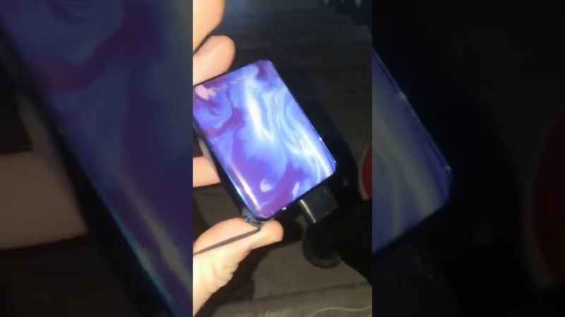 Что означает, если индикатор зарядного устройства горит красным?